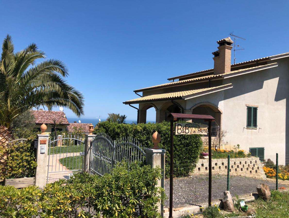 B&B La Palma San Costanzo Luaran gambar